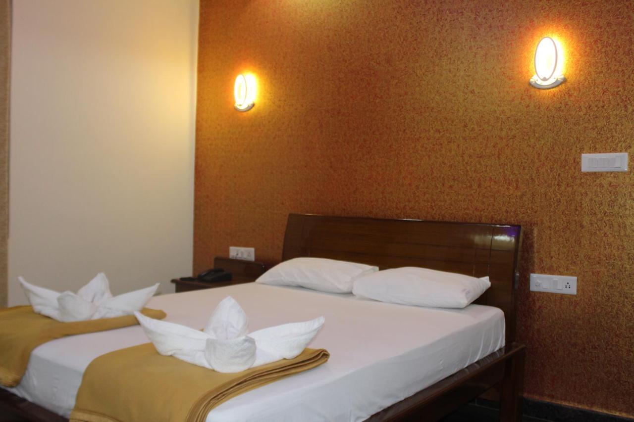 Golden Pride Hotel Kanakapura Exterior photo